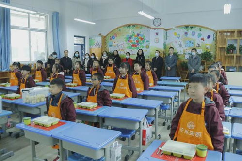 珠海市教育局來鄭州市實驗小學(xué)觀摩午餐供餐工作